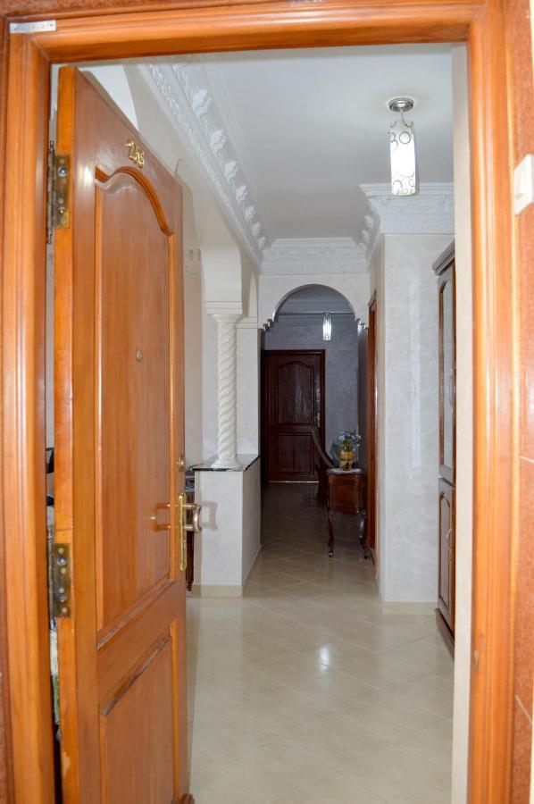 Appartement Ideal Riad Al Salam A 8 Minutes De La Plage Du Centre Ville,Wifi Et Parking Gratuits アガディール エクステリア 写真