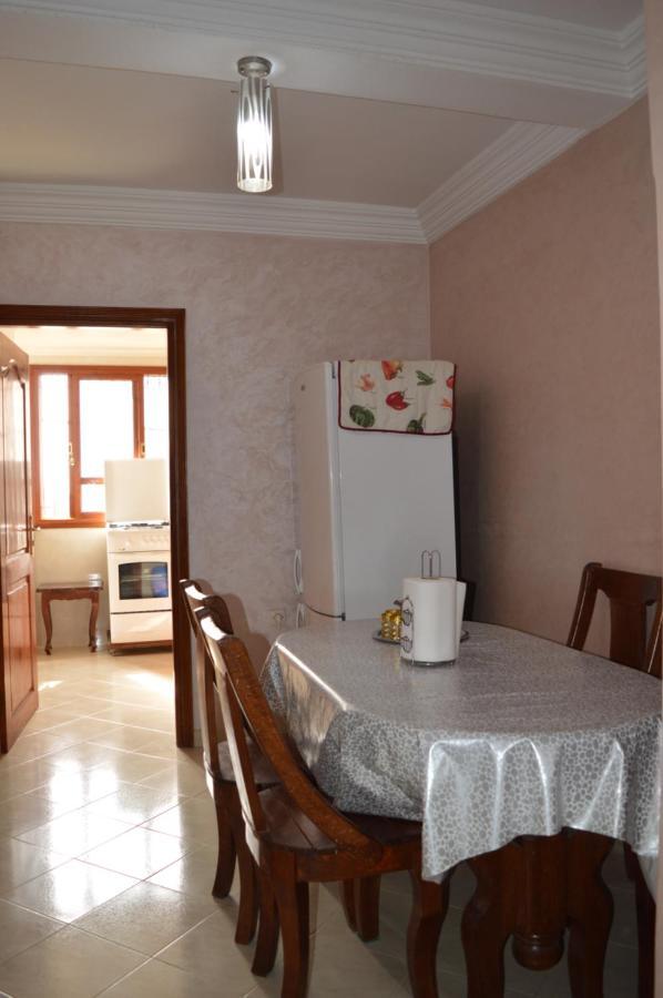 Appartement Ideal Riad Al Salam A 8 Minutes De La Plage Du Centre Ville,Wifi Et Parking Gratuits アガディール エクステリア 写真
